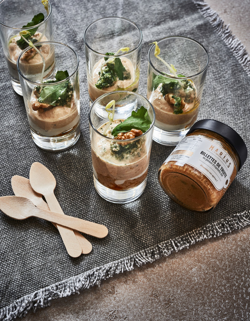 Verrines de truite au pesto de roquette