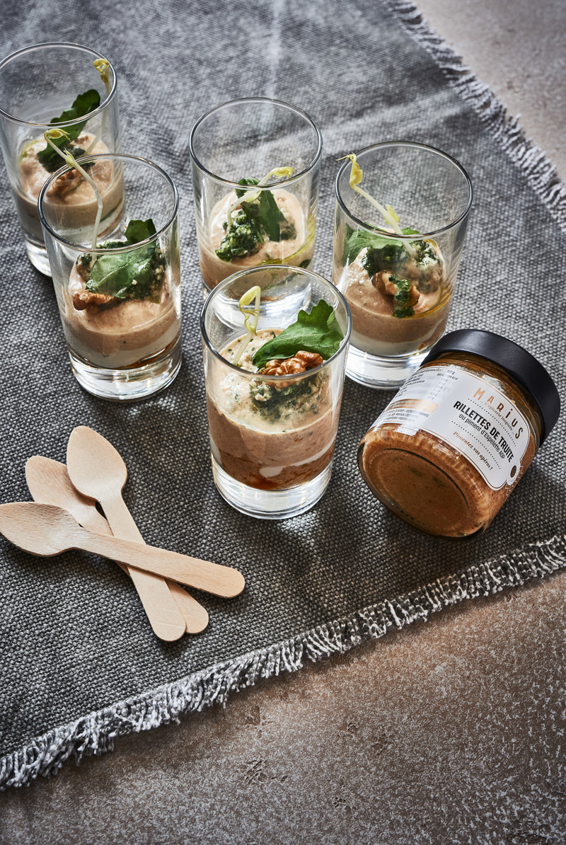 Verrines de truite au pesto de roquette