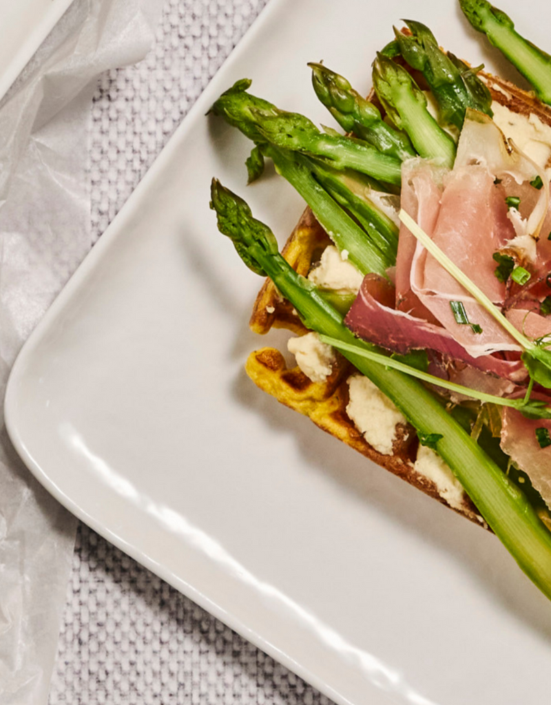 Recette gaufres au maïs, crème de chèvre & asperges