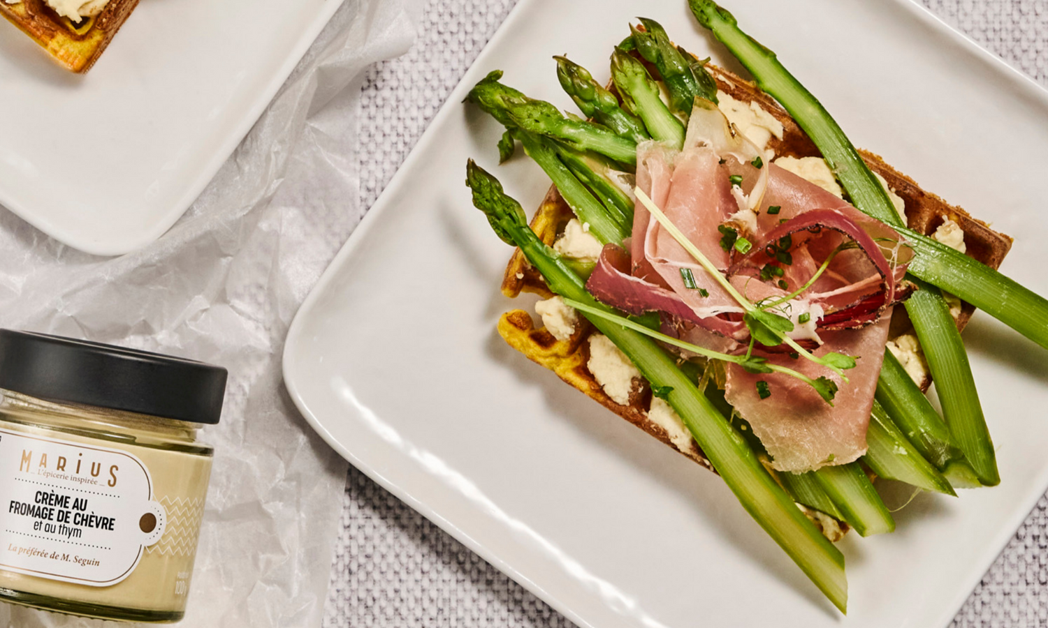 Recette gaufres au maïs, crème de chèvre & asperges
