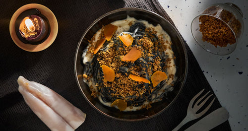 Spaghettis à l’encre de seiche, truffes et poutargue