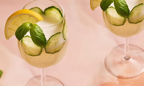 Mocktail citron givré, cardamome et basilic