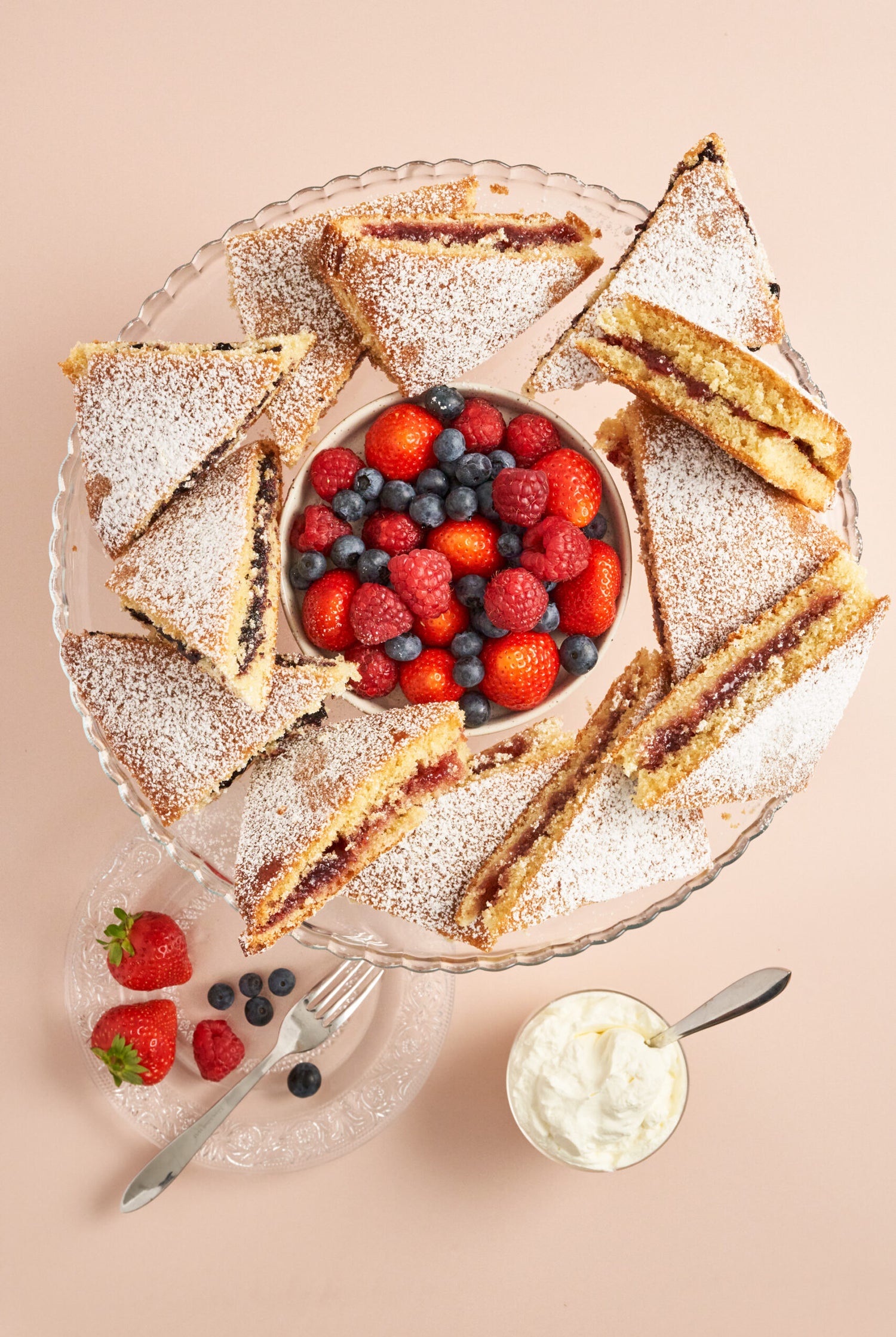 Gâteaux sandwichs à la confiture