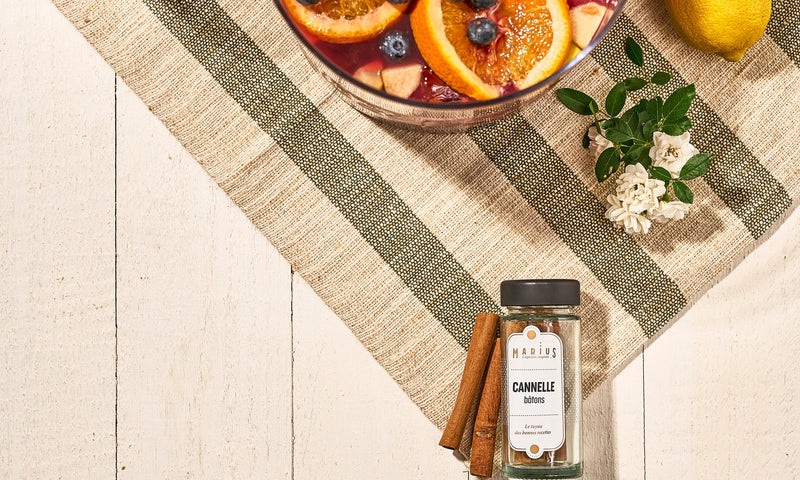Sangria rouge à la cannelle