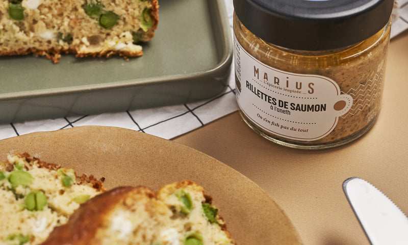 Cake au saumon, à l'aneth, à la feta et aux petits pois