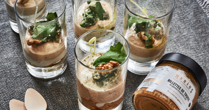Verrines de truite au pesto de roquette